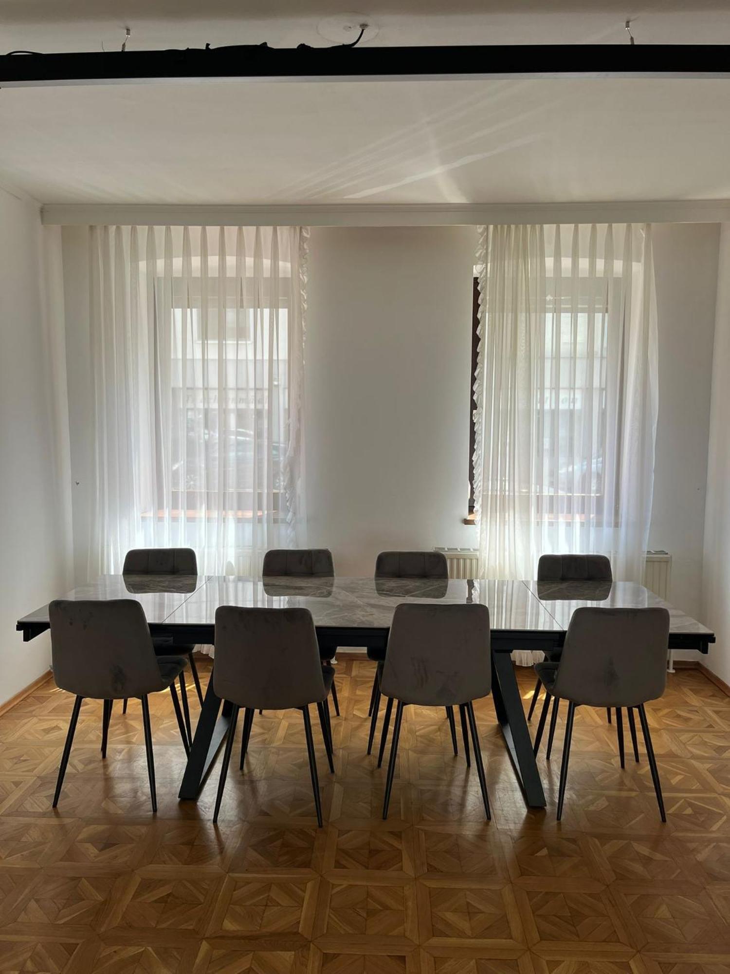 Apartment Aveni *